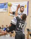 Handball - LL Mitte - HSG Hochheim/Wicker - HSG EppLa - 12.11.22,Yassin Ben-Hazaz (Hochheim), Johannes Gintner (EppLa),- Foto: Paul Kufahl/rscp-photo